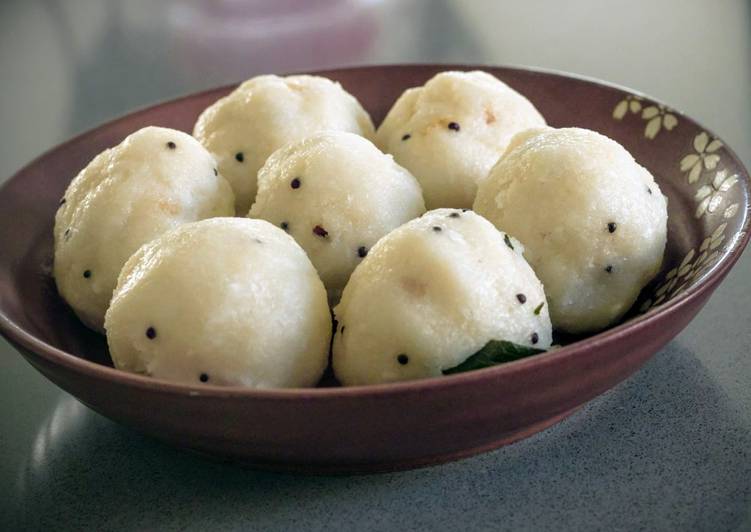 RAVA PUNDI/KOZHUKATTA/DUMPLINGS