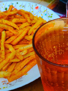 पेरी पेरी फ्रेंच फ्राइज़(Peri Peri French Fries Recipe in hindi) रेसिपी मुख्य फोटो