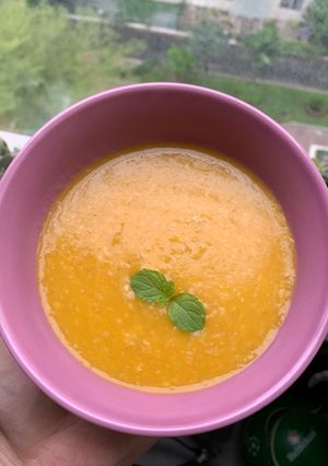 Hình của món Cháo Yến Mạch Bí Đỏ.