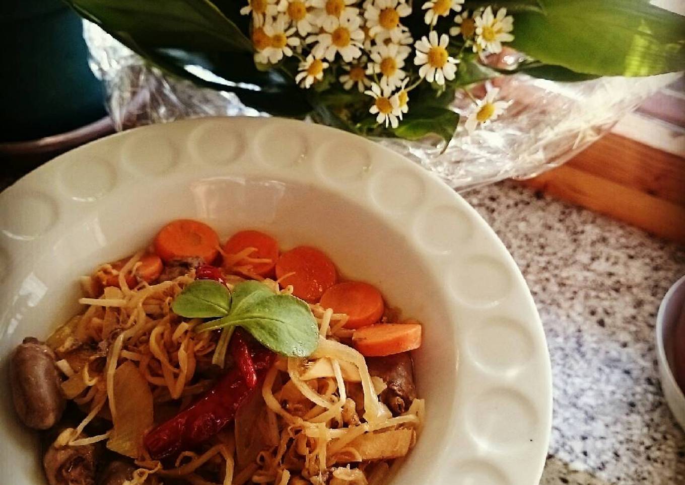 Chicken Hearts Stir Fry with Bean Sprouts and Carrots