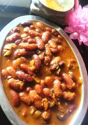 A picture of Rajma Curry.