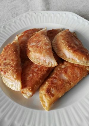 Una foto de Empanadillas de tomate, atún y huevo