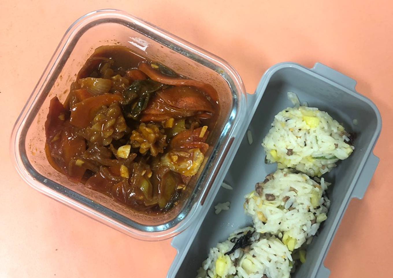 10. Tumis Cumi Pedas ala Korea (ojingeo bokkeum/ 오징어 볶음