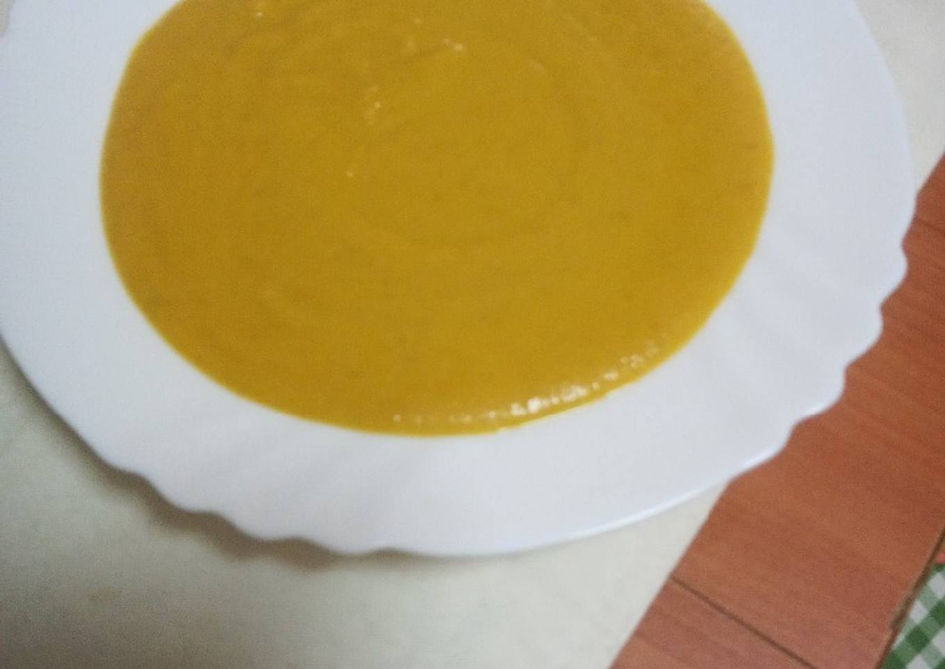 Crema de zanahorias, puerro y acelgas