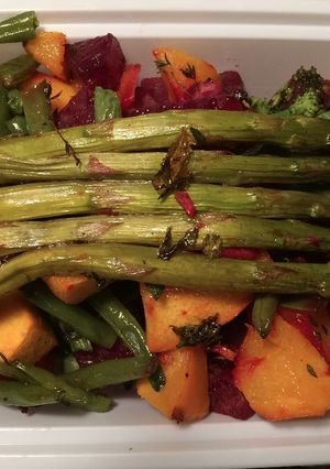 Una foto de Ensalada asada fácil de otoño.
