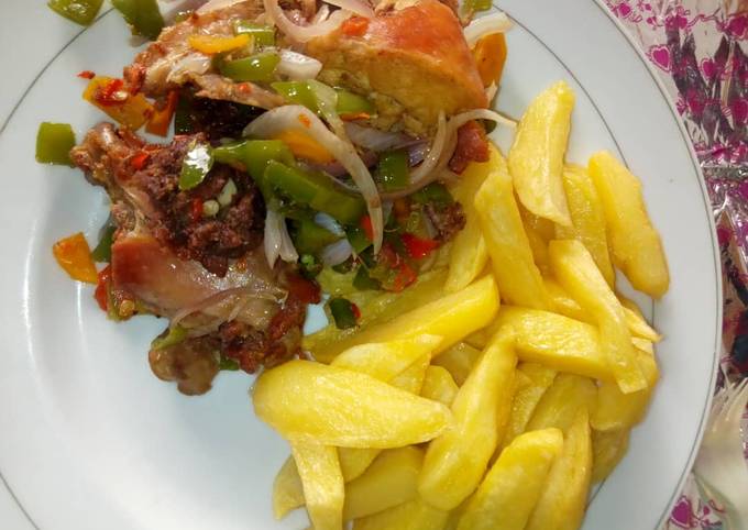 Chips wit vegetable chicken souce Recipe by Meenerh's_kitchen_cakes ...