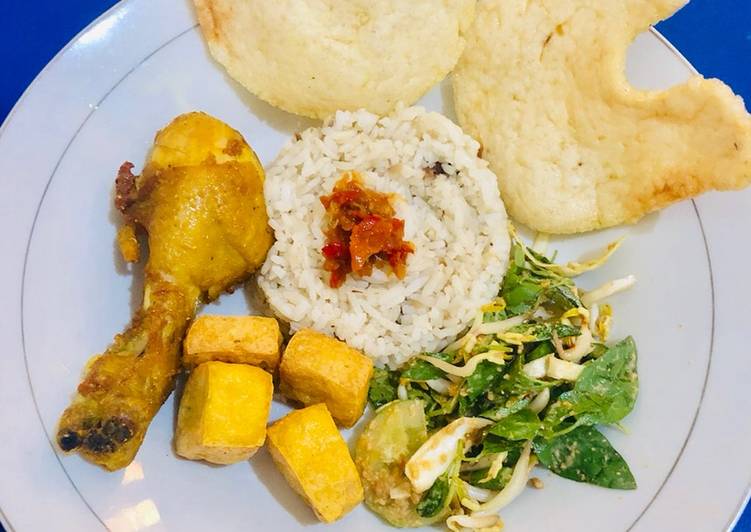 Resep Nasi Liwet Ayam Goreng Sunda, Enak