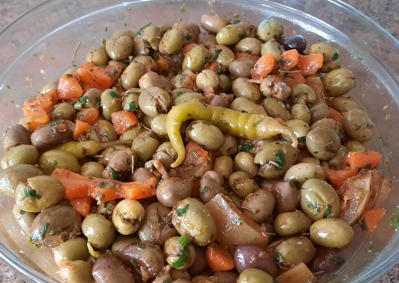 Como aliñar aceitunas partidas o machacadas al estilo marroquí