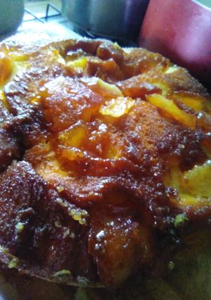 Una foto de Torta de manzana 😋👍