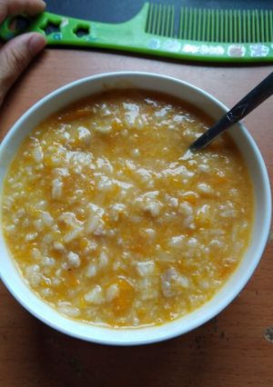 A picture of Pumpkin and Ground Pork Rice Porridge.