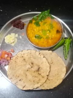 અડદ દાળ (Urad Dal Recipe In Gujarati) રેસીપી મુખ્ય ફોટો