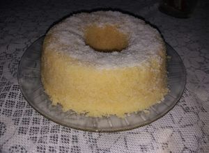 Una foto de Torta de coco y vainilla de microondas