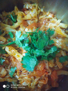 A picture of Cabbage curry.