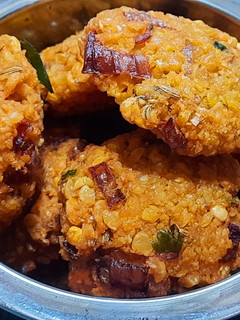 பலாக்கொட்டை பயறு வடை(jackfruit seed vada recipe in tamil) செய்முறை முக்கிய புகைப்படம்