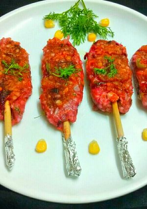 A picture of Beetroot sabudana sheekh kebab.