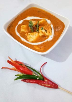 A picture of Paneer butter masala.