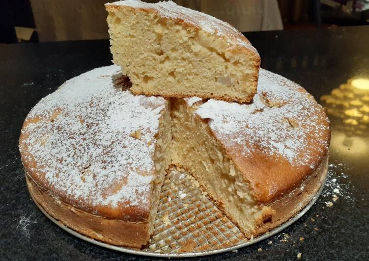 Queque de yogurt con pera y manzana 🍎🍐Valentina