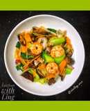 Hải sản xào nấm rau củ - Eatclean