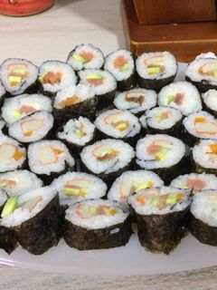Una foto de Maki Sushi casero