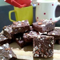 A picture of Frozen Brownies.