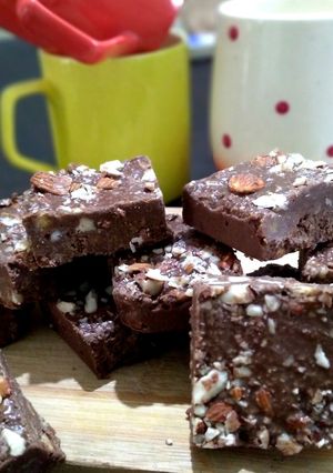 A picture of Frozen Brownies.
