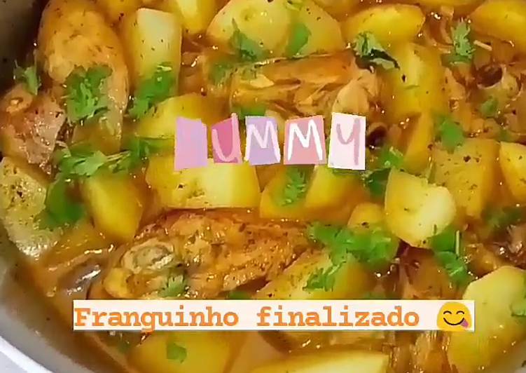 Frango ao molho com batatas - Tudogosreceitas