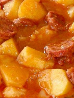 Una foto de Patatas a la Riojana