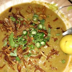 A picture of Jhat phat Haleem.