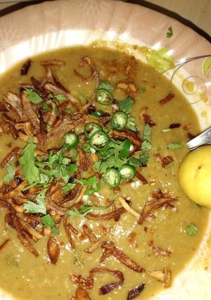 A picture of Jhat phat Haleem.