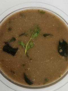 மிளகு கொள்ளு ரசம் (Pepper Horsegram rasam recipe in tamil) செய்முறை முக்கிய புகைப்படம்