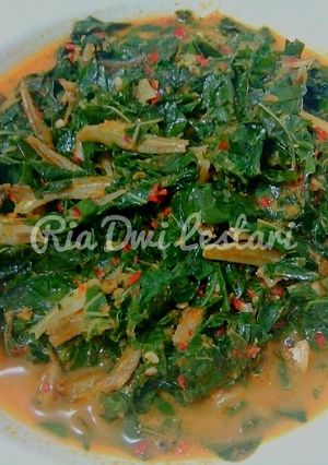 Foto resep Tumis Daun Singkong