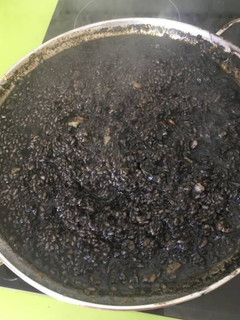 Una foto de Arroz negro