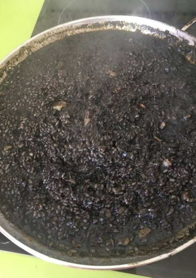 Una foto de Arroz negro