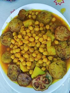 صورة لوصفة طاجين حمص و باذنجان