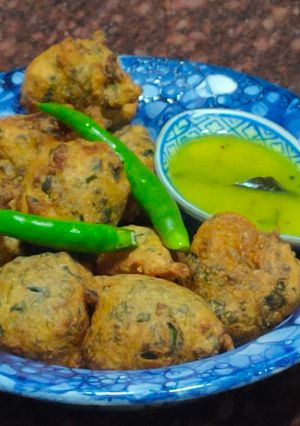 A picture of Methi gota.