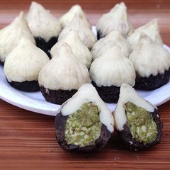A picture of Chocolate Modak.