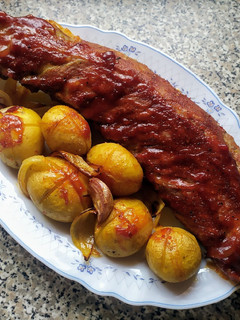 Una foto de Costillas jugosas a la barbacoa