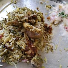 A picture of Handi mutton biryani.