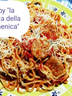 Una foto de Spaghetti con tuco y chorizo della Nonna