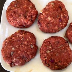 Taste the difference beef burgers A picture of Taste the difference beef burgers.