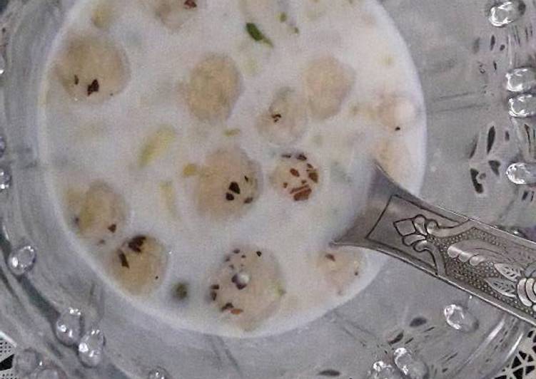 Pool Makhane ki kheer