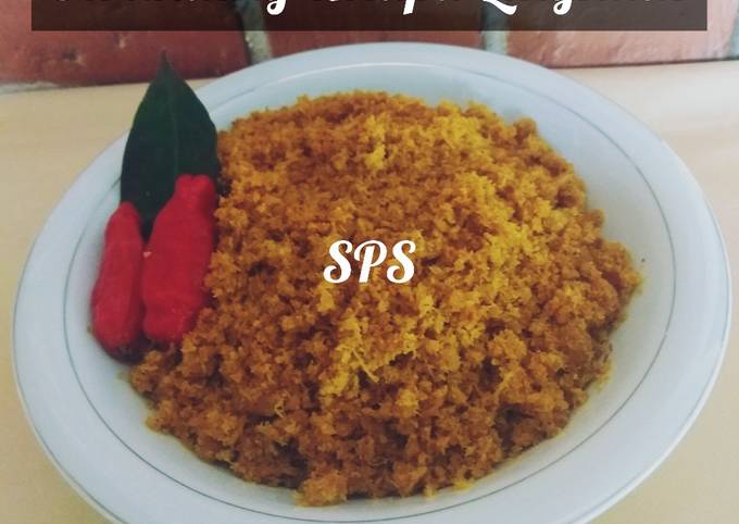 Cara praktis buat Serundeng Kelapa Lengkuas Gurih  sesuai selera