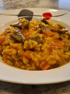 Una foto de Arroz con verduras y ternera
