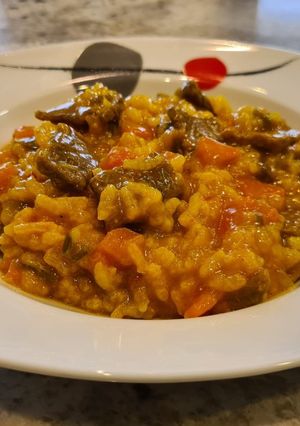 Una foto de Arroz con verduras y ternera
