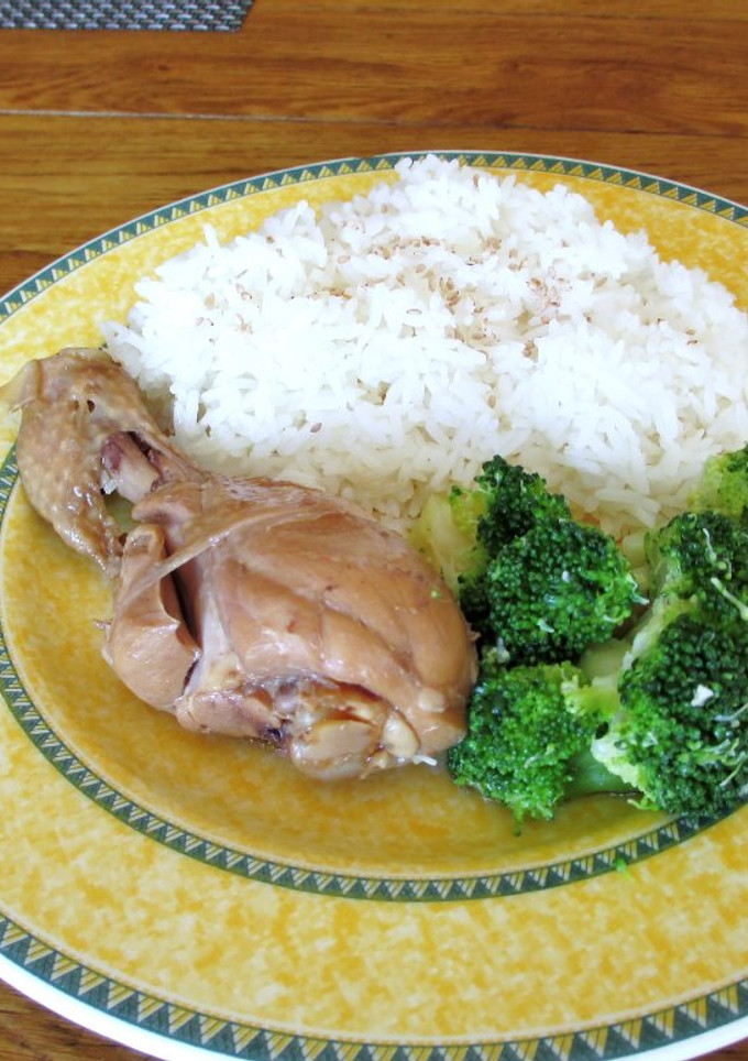 Una foto de Pollo en estilo chino