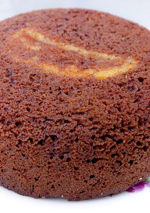 A picture of Apple melt cake.