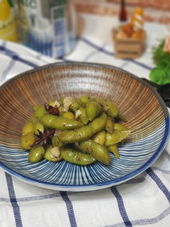蒜香毛豆(宵夜下酒菜) 的食譜成品照片