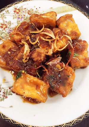 Hình của món Đậu hủ non sốt trứng muối.