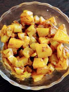 परवल आलू की सब्जी (parwal aloo ki sabzi recipe in Hindi) रेसिपी मुख्य फोटो
