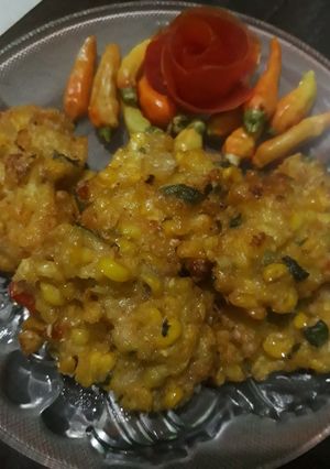 Foto resep Bakwan jagung manis with udang + kemangi